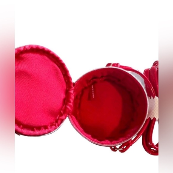 MARC JACOBS Mini 4" Red Patent Leather Crossbody Round Circle Canteen Bag NWT - Picture 7 of 12